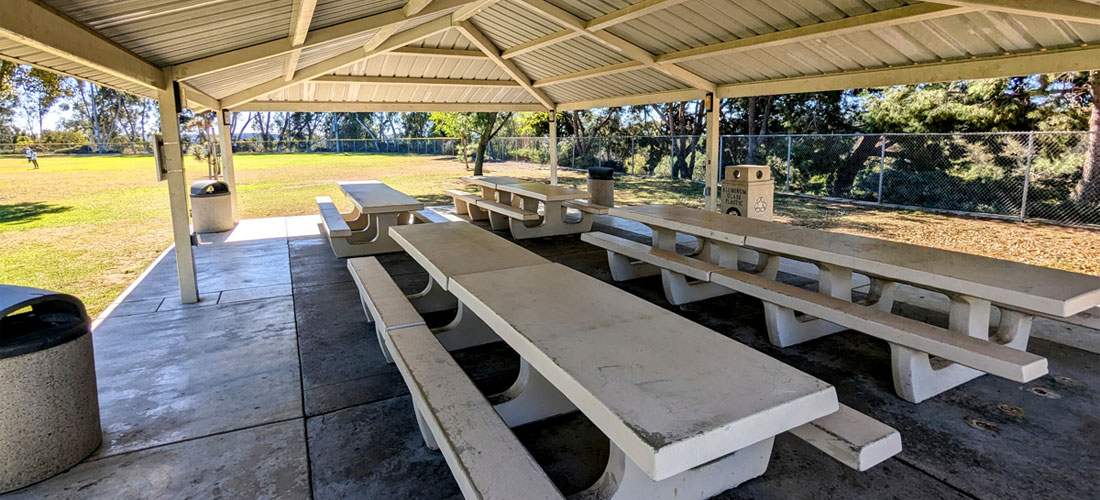 8 Picnic Tables